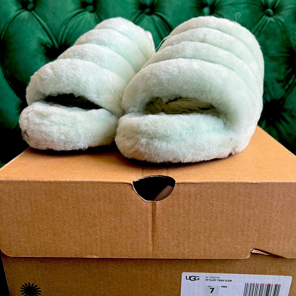 Worn once Uggs